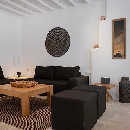 Mykonian Style W Shared Pool & Nighttime Security Guard Apartman *