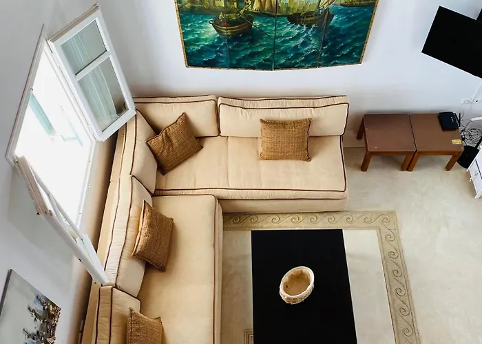 Mykonian Style W Shared Pool & Nighttime Security Guard Apartman