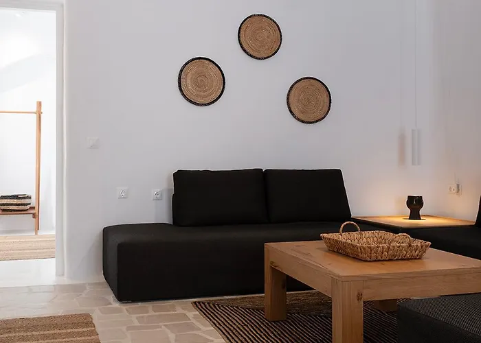 Mykonian Style W Shared Pool & Nighttime Security Guard Apartman