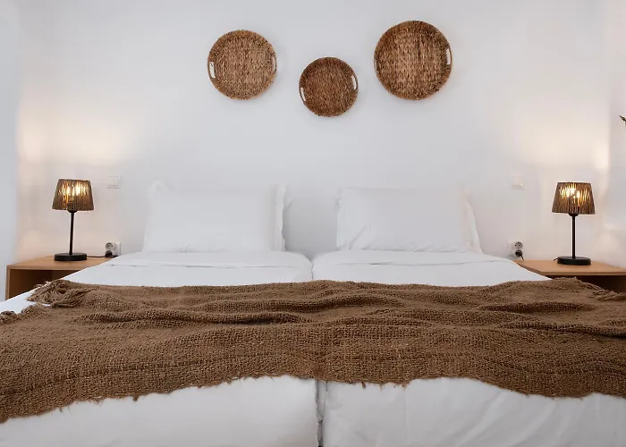 Mykonian Style W Shared Pool & Nighttime Security Guard Apartman