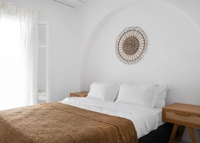 Mykonian Style W Shared Pool & Nighttime Security Guard Apartman