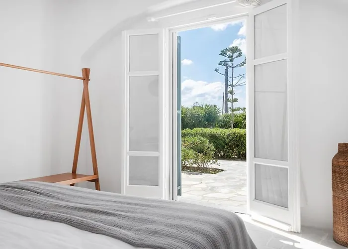 Mykonian Style W Shared Pool & Nighttime Security Guard * Ornósz