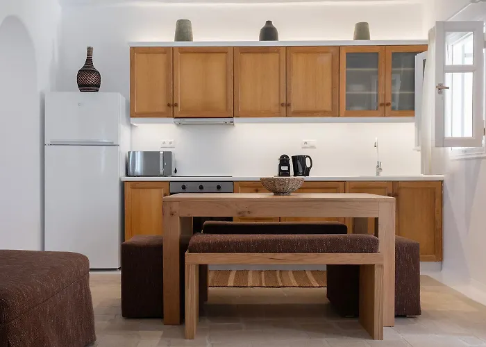 Mykonian Style W Shared Pool & Nighttime Security Guard Apartman