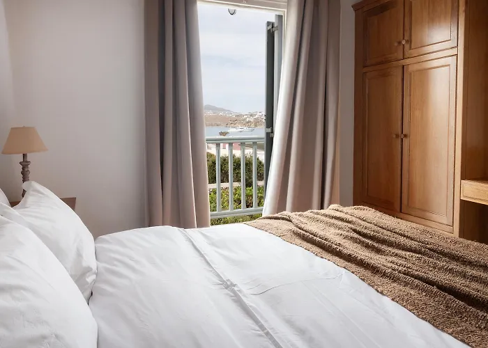 Mykonian Style W Shared Pool & Nighttime Security Guard Apartman Ornósz