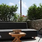 Mykonian Style W Shared Pool & Nighttime Security Guard * Орнос