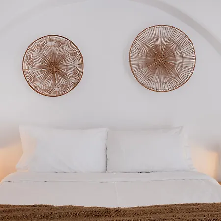 Mykonian Style W Shared Pool & Nighttime Security Guard *