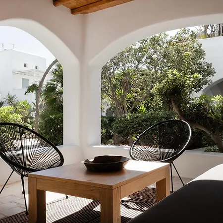 Mykonian Style W Shared Pool & Nighttime Security Guard