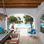 Mykonian Style W Shared Pool & Nighttime Security Guard *