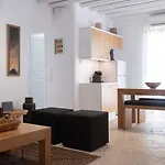 Mykonian Style W Shared Pool & Nighttime Security Guard Apartmán Ornos (Mykonos)