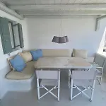 Apartment Mykonian Style W Shared Pool & Nighttime Security Guard Ornos (Mykonos)