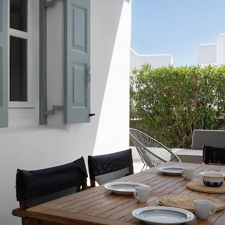 Apartament Mykonian Style W Shared Pool & Nighttime Security Guard
