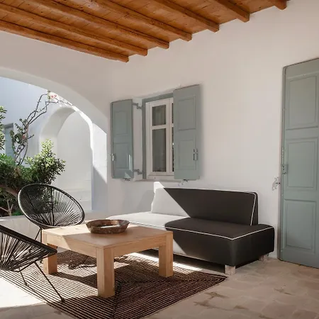 Mykonian Style W Shared Pool & Nighttime Security Guard Apartment Ornos (Mykonos)