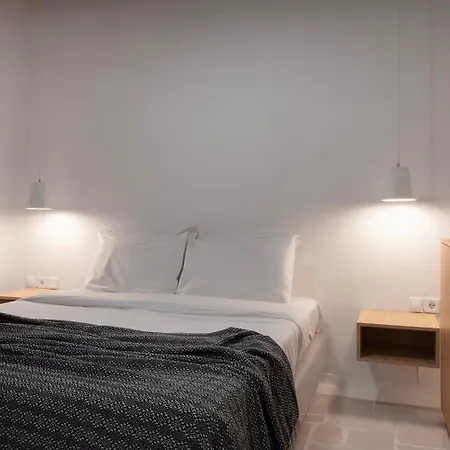 Apartment Mykonian Style W Shared Pool & Nighttime Security Guard