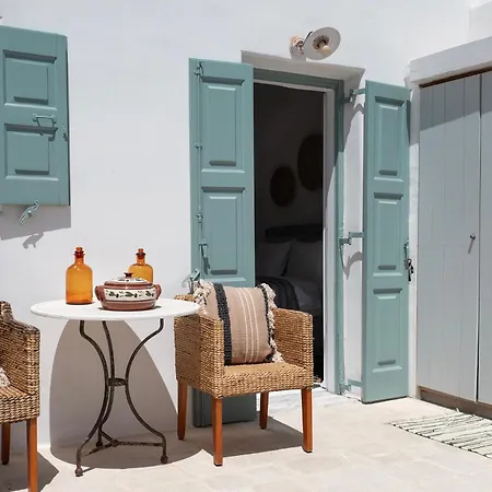 Mykonian Style W Shared Pool & Nighttime Security Guard * Ornos (Mykonos)