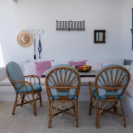 Mykonian Style W Shared Pool & Nighttime Security Guard * Ornos (Mykonos)