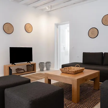 Apartment Mykonian Style W Shared Pool & Nighttime Security Guard Ornos (Mykonos)