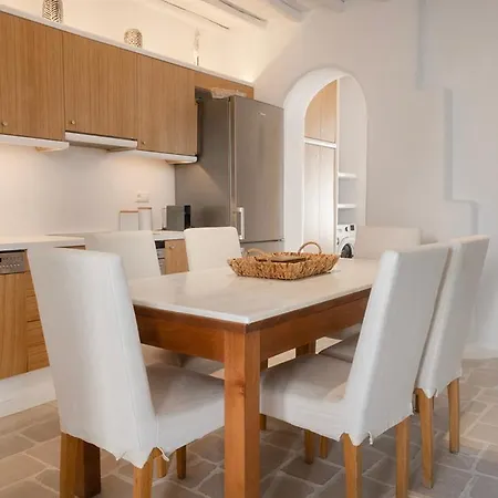 Apartment Mykonian Style W Shared Pool & Nighttime Security Guard *